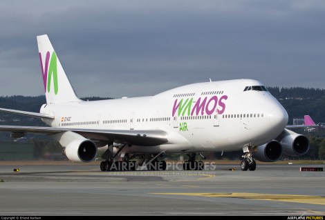 Wamos Air Boeing B747-400